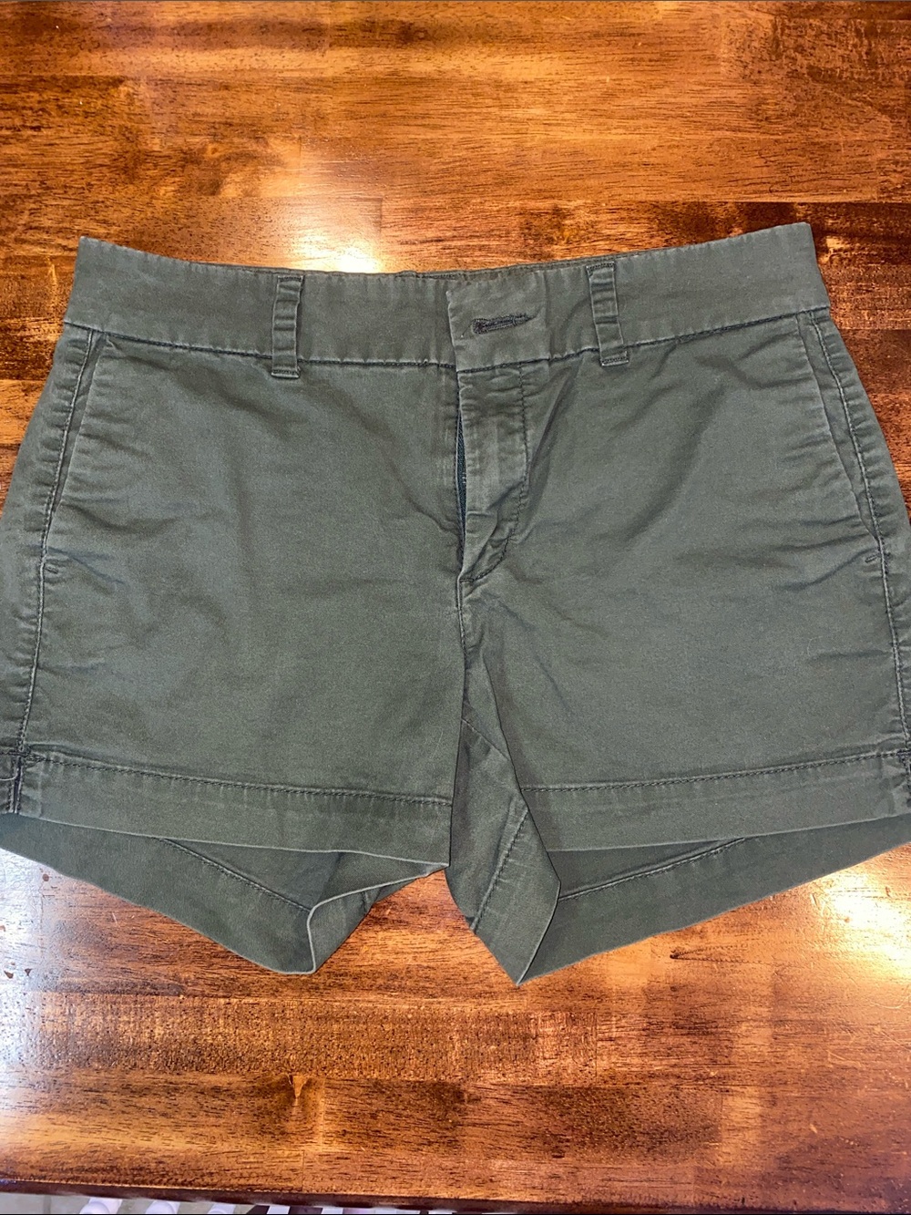 Old Navy Women’s Olive Green Flat-Front Shorts